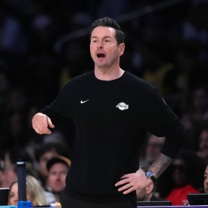 bti体育登录入口-TA球员匿名投票之印象最不深主帅：老里第2 雷迪克&amp;乌度卡同票